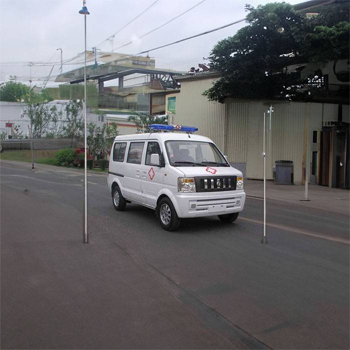 甘肃省兰州皋兰区私人救护车转运到河源市东源县 救护车收费标准