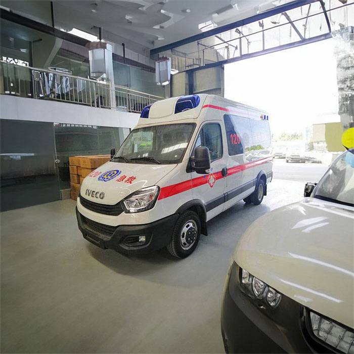 兰州榆中区正规救护车护送到黄山市屯溪区 救护车拉人收费标准