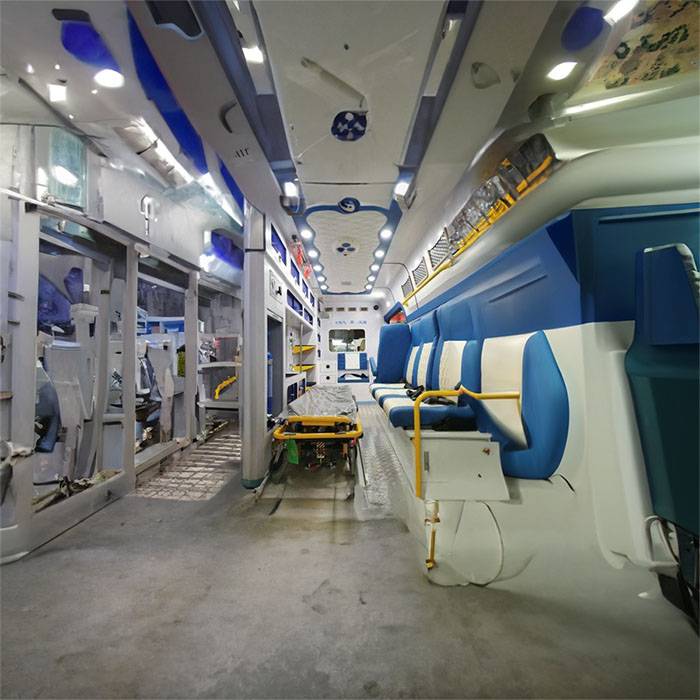 兰州大学医院租救护车护送到宣化县人民医院 救护车出租公司背哪些