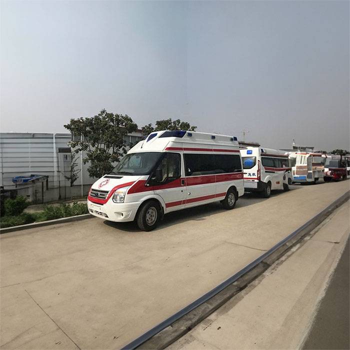 甘肃省肿瘤医院租私人救护车到厦门市二轻医院 救护车出租服务 长途转运服务多少钱