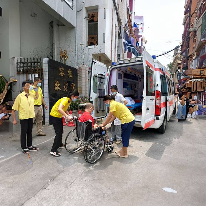 兰州市人民医院预约私人救护车转运到金寨县妇幼保健院 救护车出租每公里多少钱