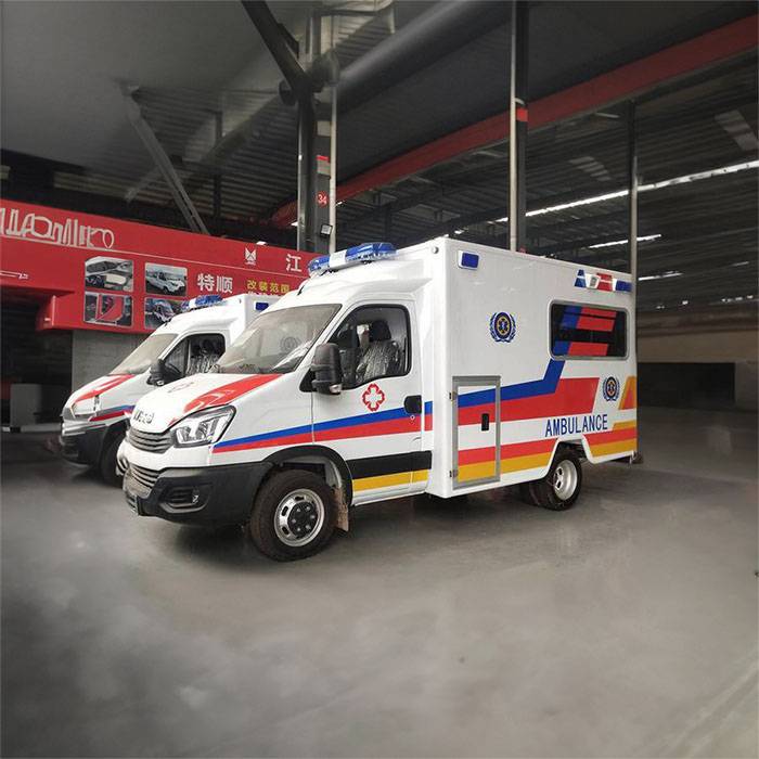 平凉市泾川县120急救车护送到重庆市渝北区 救护车转院异地收费标准