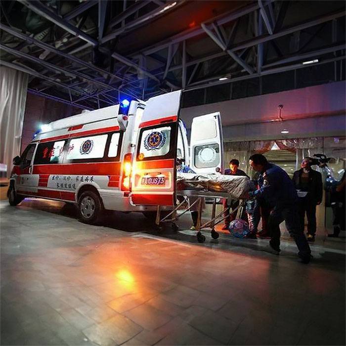 甘肃省兰州皋兰区非急救病人转运车租赁到广安市市辖区 救护车租赁服务