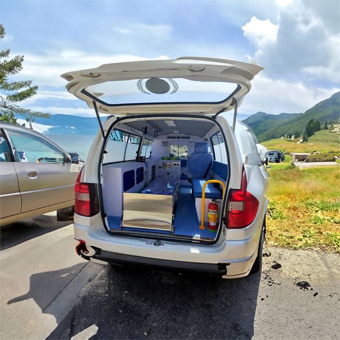 嘉峪关市市辖区医院救护车出租到呼伦贝尔市新巴尔虎右旗 救护车出租转运