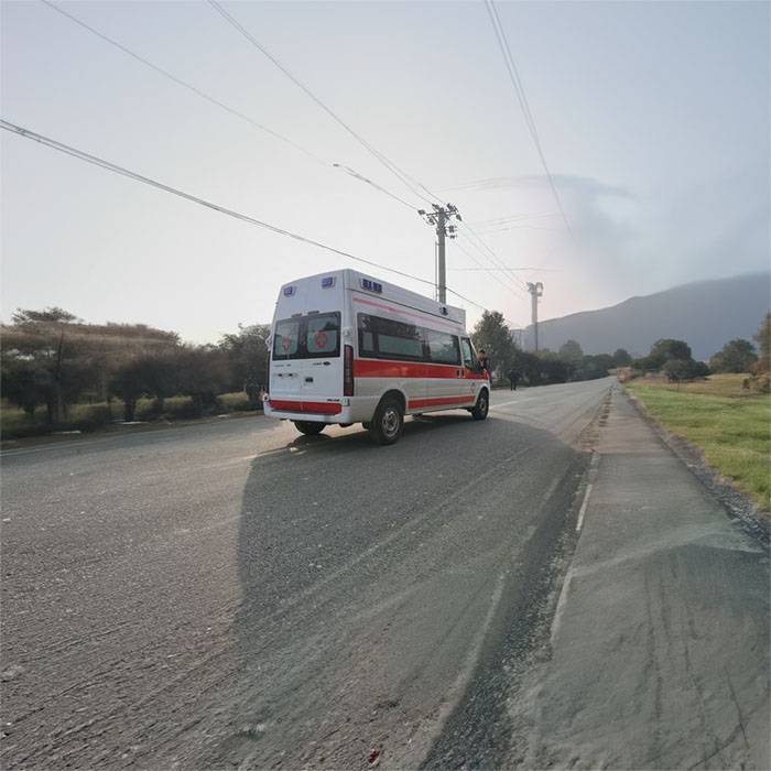 白银市靖远县正规救护车转院到喀什地区塔什库尔干塔吉克自治县 救护车出租市