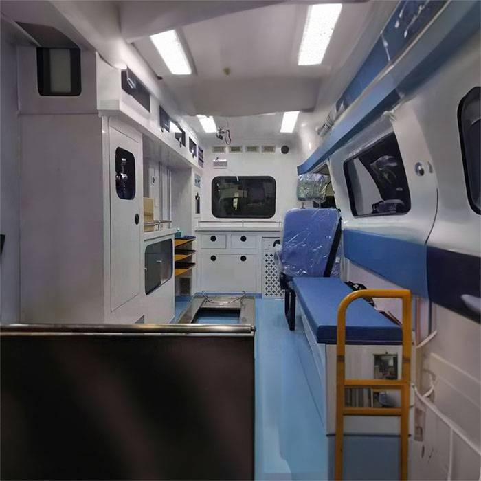 白银市会宁县正规救护车转院到临沧市 急救车租车联系方式