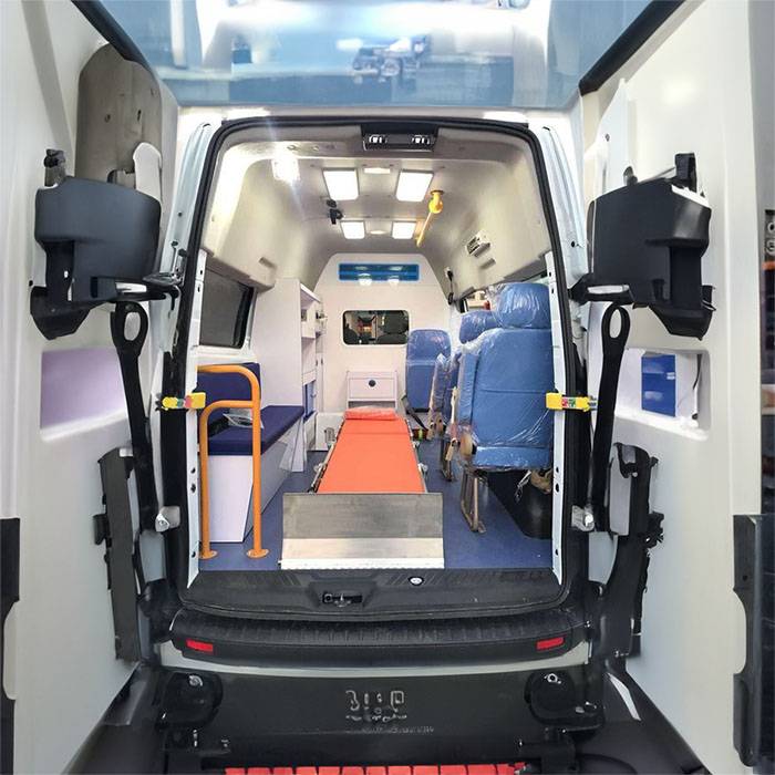 甘肃省兰州七里河非急救病人转运车护送到吕梁市中阳县 救护汽车租赁服务