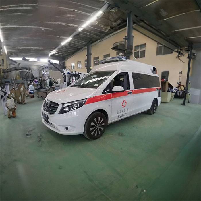 兰州人民医院租赁私人救护车到桃林铅锌矿职工医院 救护车出租服务 长途转运服务多少钱