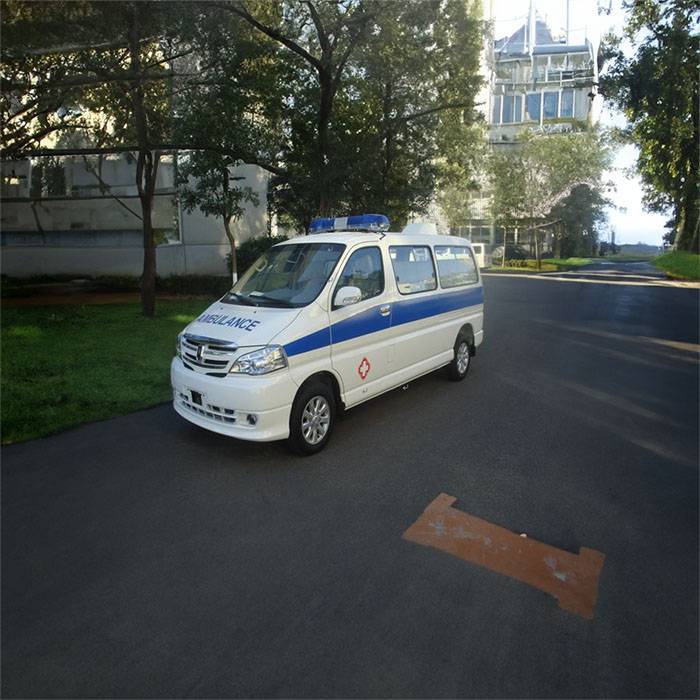 甘肃兰州皋兰非急救病人转运车转院到朝阳市 医院救护车怎么收费