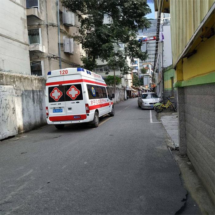 甘肃兰州榆中出租私人救护车联系方式 出院用救护车怎么收费 最新