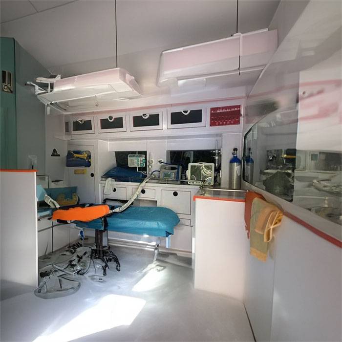 甘肃兰州新区急救车护送到平凉市崆峒区 长途私人救护车出租