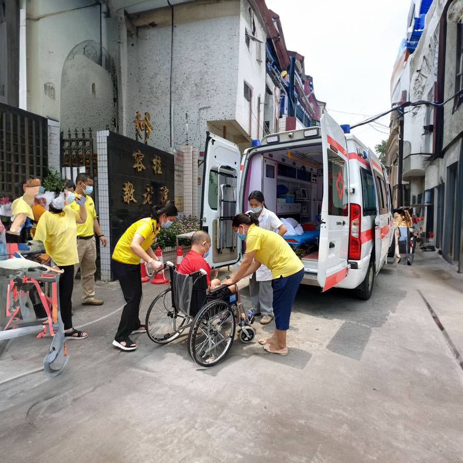 兰州人民医院租赁私人救护车转运到南市区妇幼保健院 跨省救护车出租哪里实惠