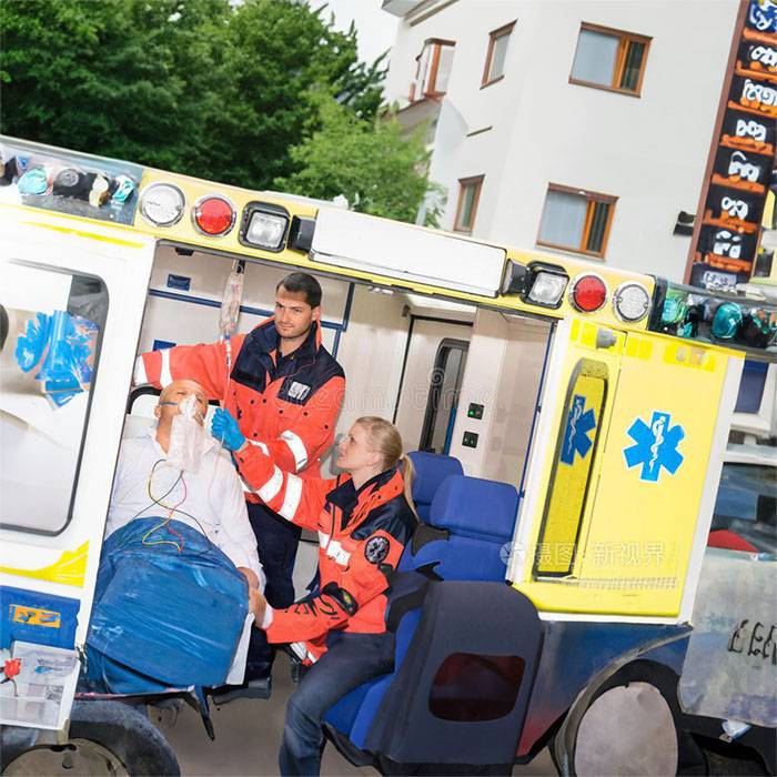 甘肃兰州永登区医院急救车护送到玉树藏族曲麻莱县 120救护车出租