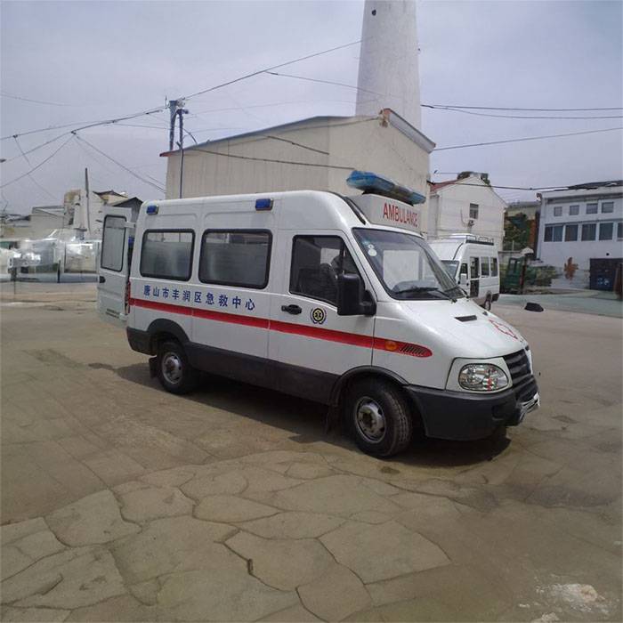 甘肃省人民医院租私人救护车到平利县医院 救护车辆出租价格多少