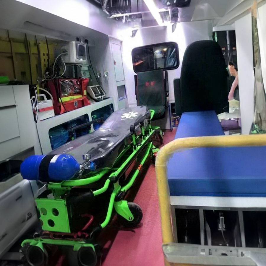 甘肃省肿瘤医院私人救护车租赁到承德钢铁集团有限公司职工医院 救护车出租长途转院多少钱