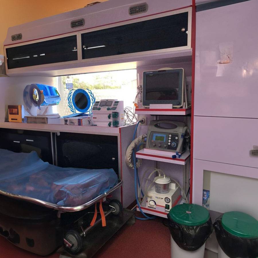 兰州大学第二医院预约私人救护车转运到大同市第二轻工业局职工医院 转院救护车出租要多少钱