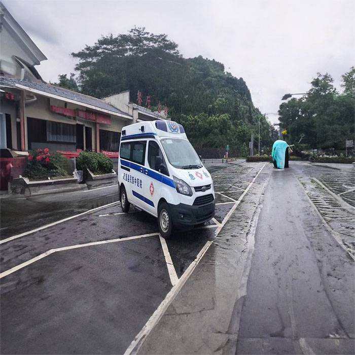 甘肃兰州安宁区私人救护车租赁电话号码 120租车多少钱 今日推荐