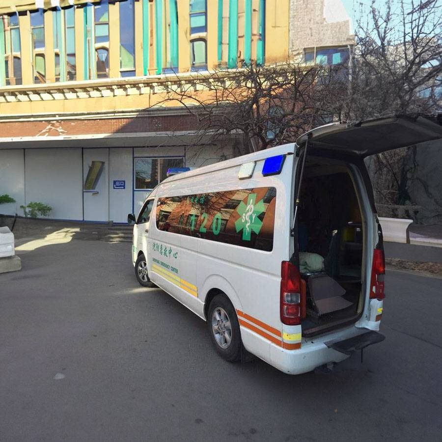 甘肃中医学院附属医院租私家救护车转院到壁山县中医院 哪里有出租救护车的