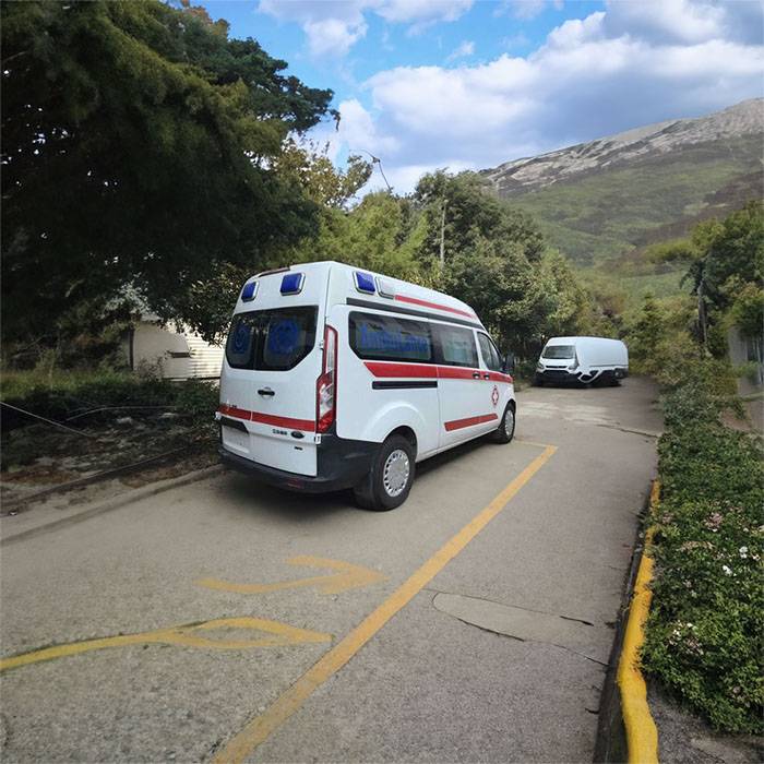 张掖市甘州区120急救车租赁到百色市隆林各族自治县 坐一趟救护车多少钱