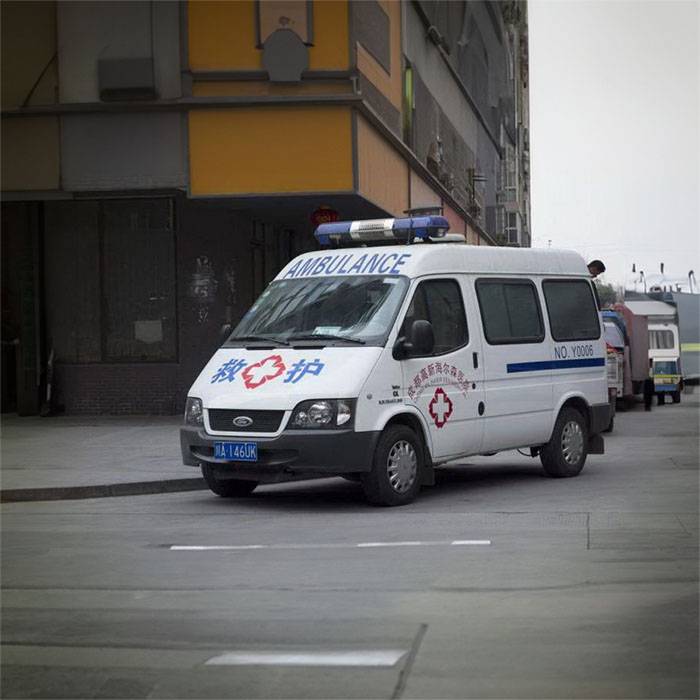 兰州新区区出租救护车电话 移动icu救护车多少钱? 今日更新
