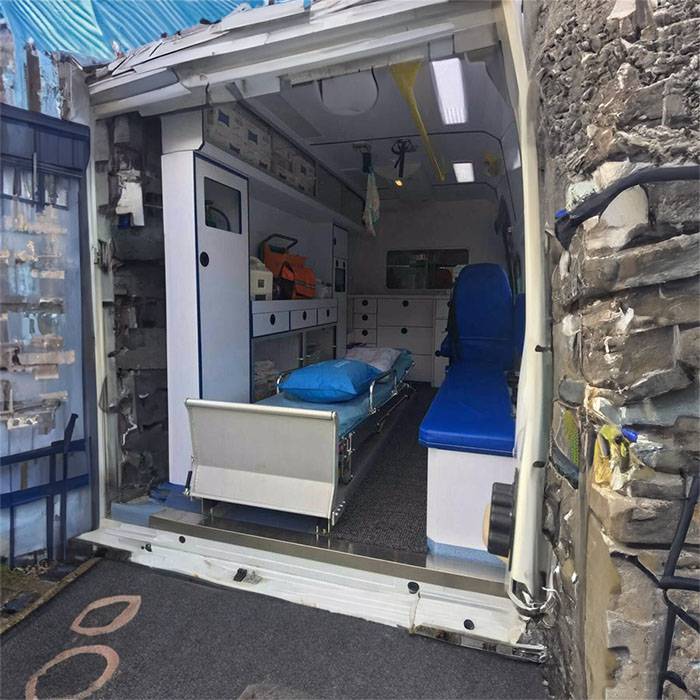 甘肃省兰州红古区私人救护车转运到济宁市汶上县 救护车收费标准