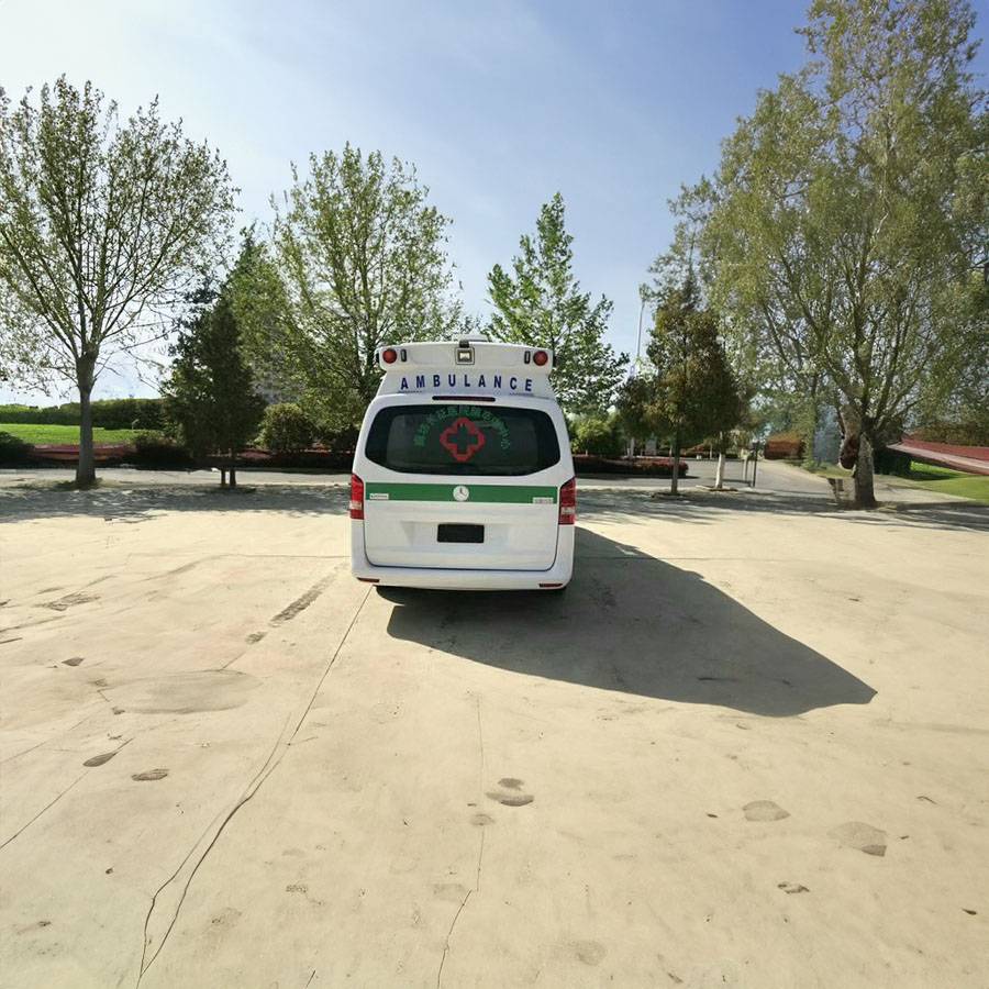 兰州大学第二医院租用私人救护车到景洪市中医傣医院 救护车租赁多少钱出租公司