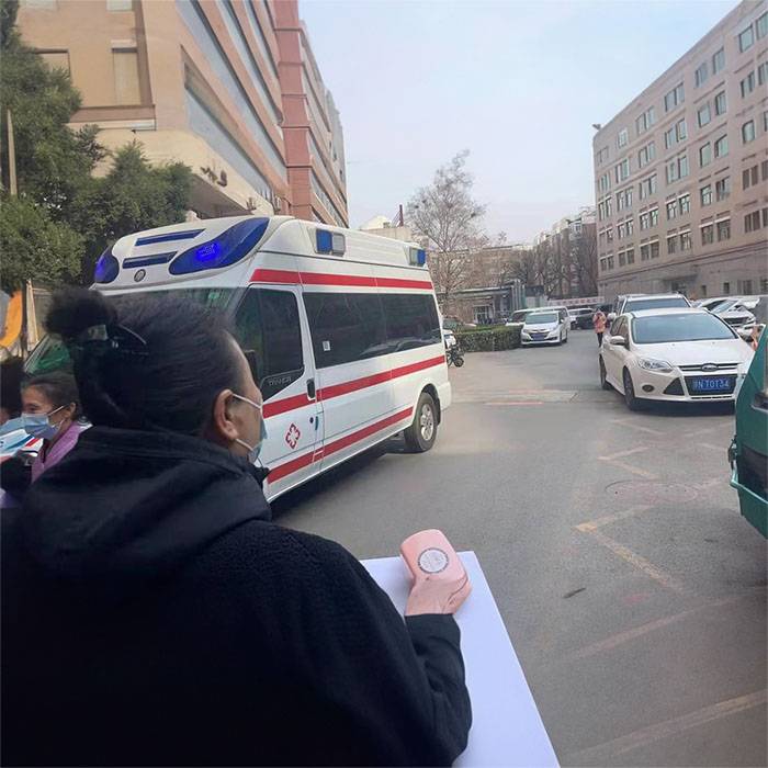 甘肃省兰州新区区正规120救护车护送到咸阳市武功县 救护车出租