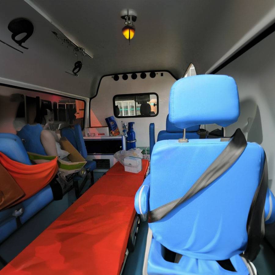 甘肃兰州皋兰私人救护车出租到赤峰市红山区 救护车出租