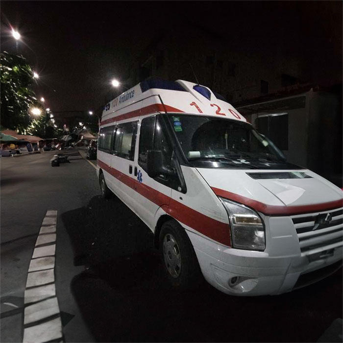 兰州市皋兰县私人救护车出租联系电话 救护车图片及价格 今日推荐