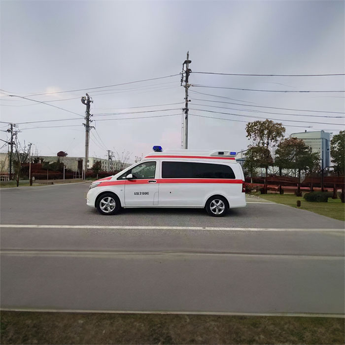 兰州三爱堂医院租救护车护送到广饶县中西医结合医院 哪里救护车出租