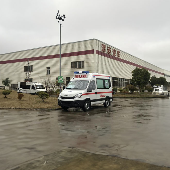 甘肃兰州新区医院急救车租赁到江门市鹤山市 救护车长途转运病人-救护车出租