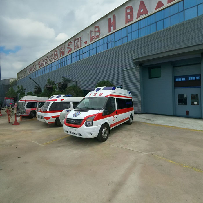 张掖市高台县救护车转运到乌鲁木齐市新市区 转院联系救护车