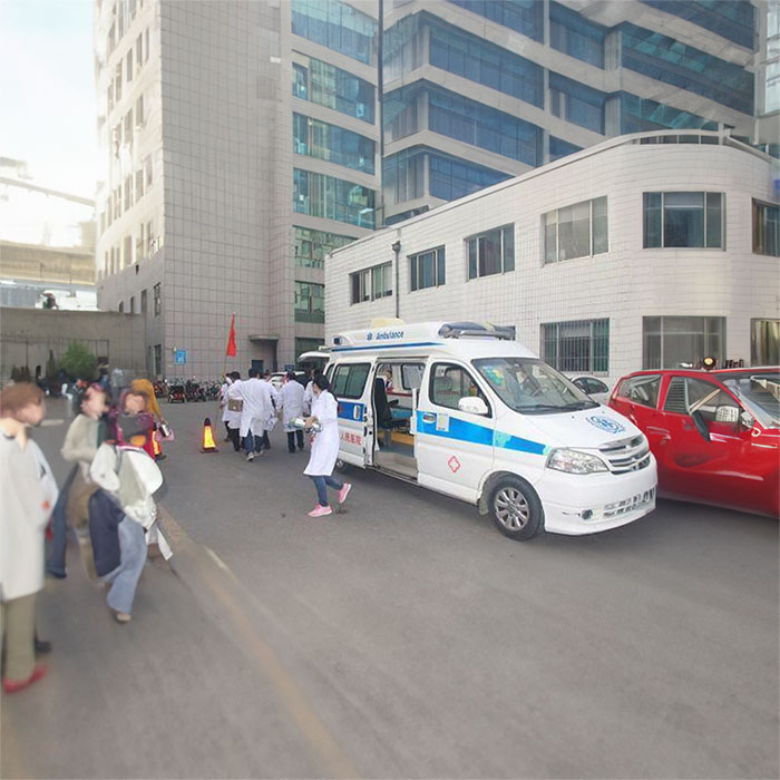 甘肃省中医院预约私人救护车租赁到沈阳市精神病康复医院 正规救护车出租哪个公司好