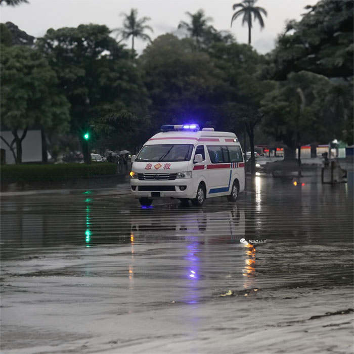 兰州红古私人救护车出租电话 救护车转诊费用 2023