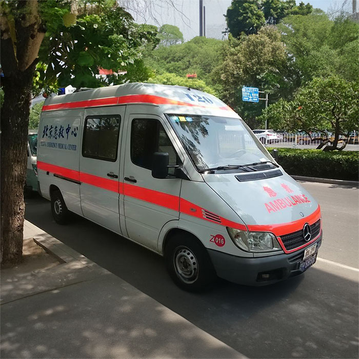 兰州区总医院安宁分院租救护车到华亭县第二人民医院 救护车辆出租价格多少