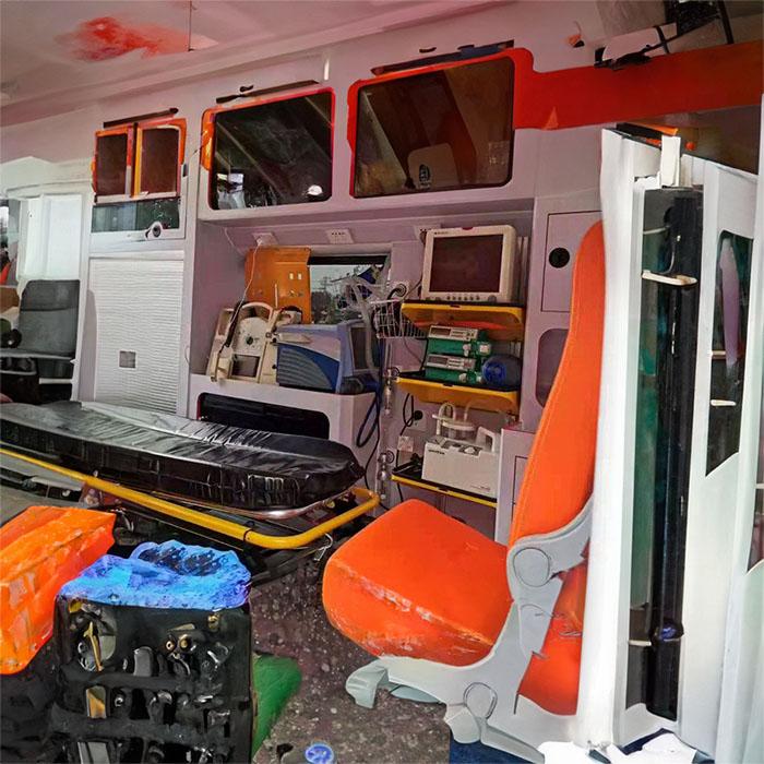 兰州区总医院安宁分院租120私人急救车到江苏省国营作箦煤矿医院 那里有救护车出租 多少钱