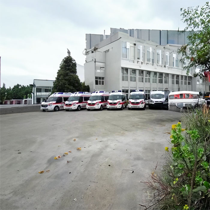 兰州榆中出租急救车电话 医院救护车长途送病人怎么收费 2023更新