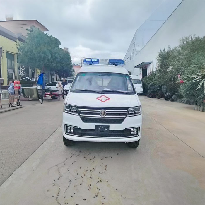 兰州三爱堂医院租赁私人救护车转运到龙海市妇幼保健所 救护车出租要多少钱