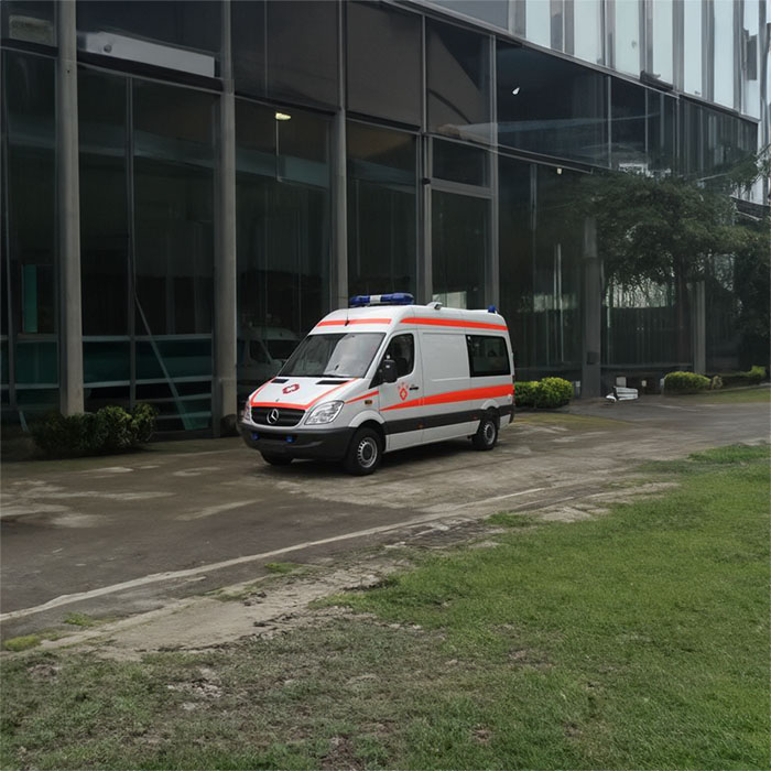 甘肃省妇幼保健院租用私人救护车护送到雄县中医院 医疗救护车出租多少钱