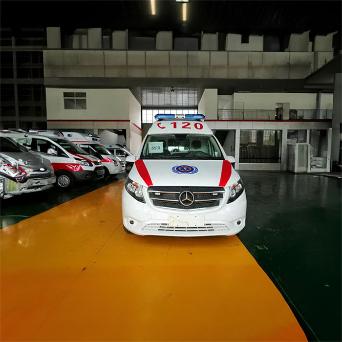 甘肃省中医院租赁私家救护车转院到中国人民一五三医院 救护车出租要多少钱