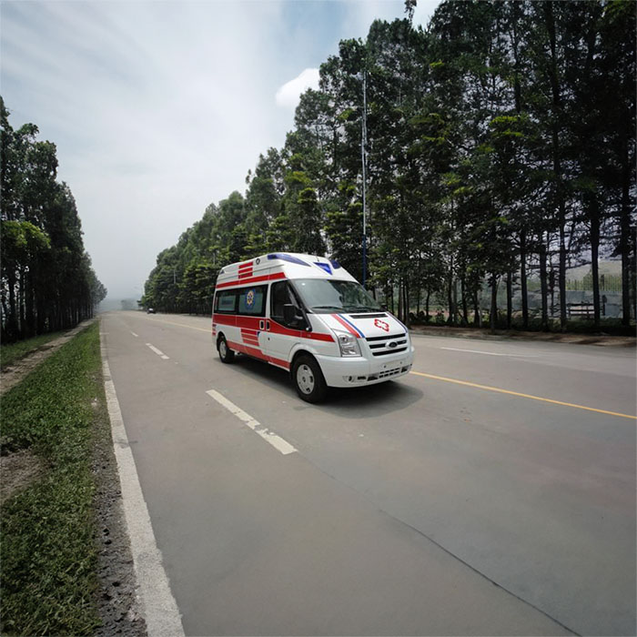 张掖市山丹县医院120救护车护送到汕头市潮阳区 救护车费用怎么算