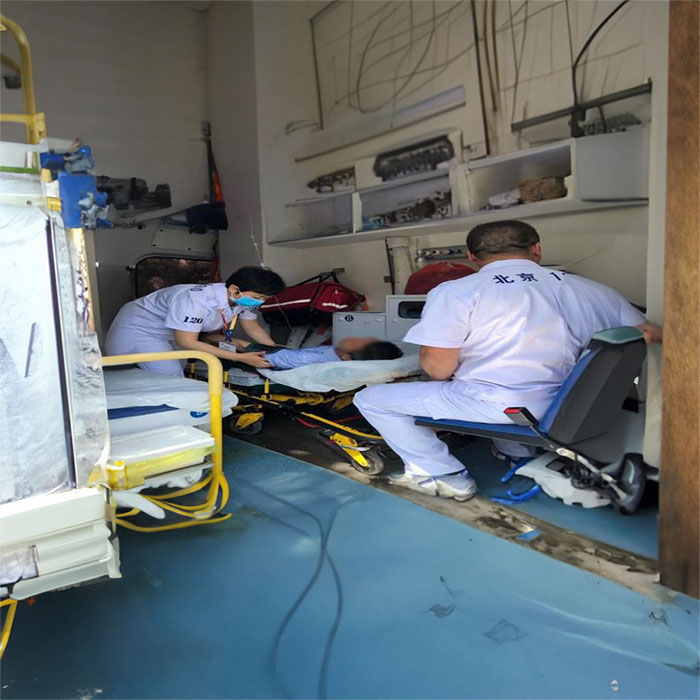 兰州出租私人救护车电话