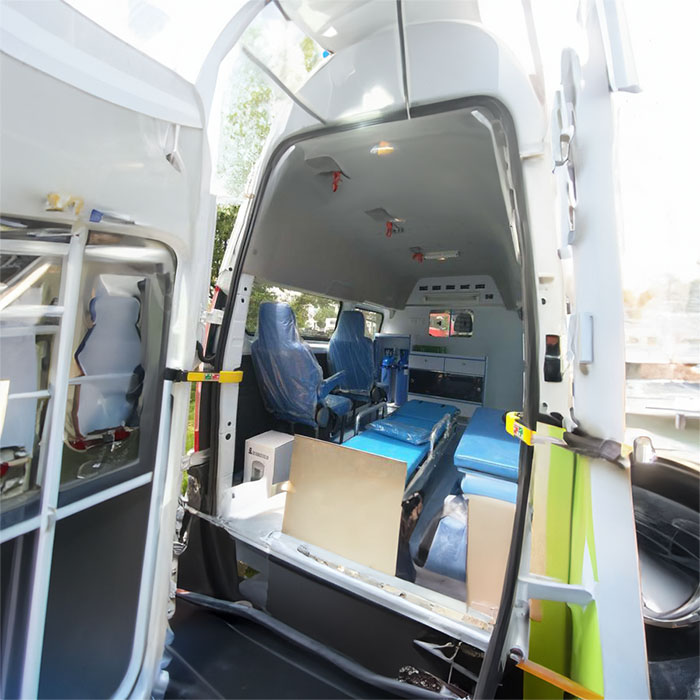 兰州出租救护车联系电话