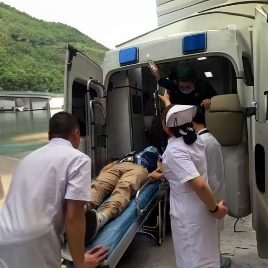 兰州租赁私人救护车联系电话