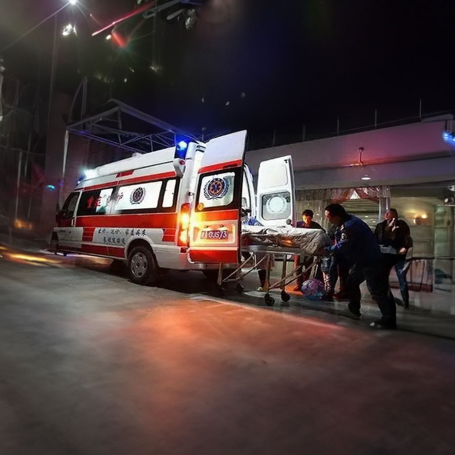 兰州出租救护车联系电话