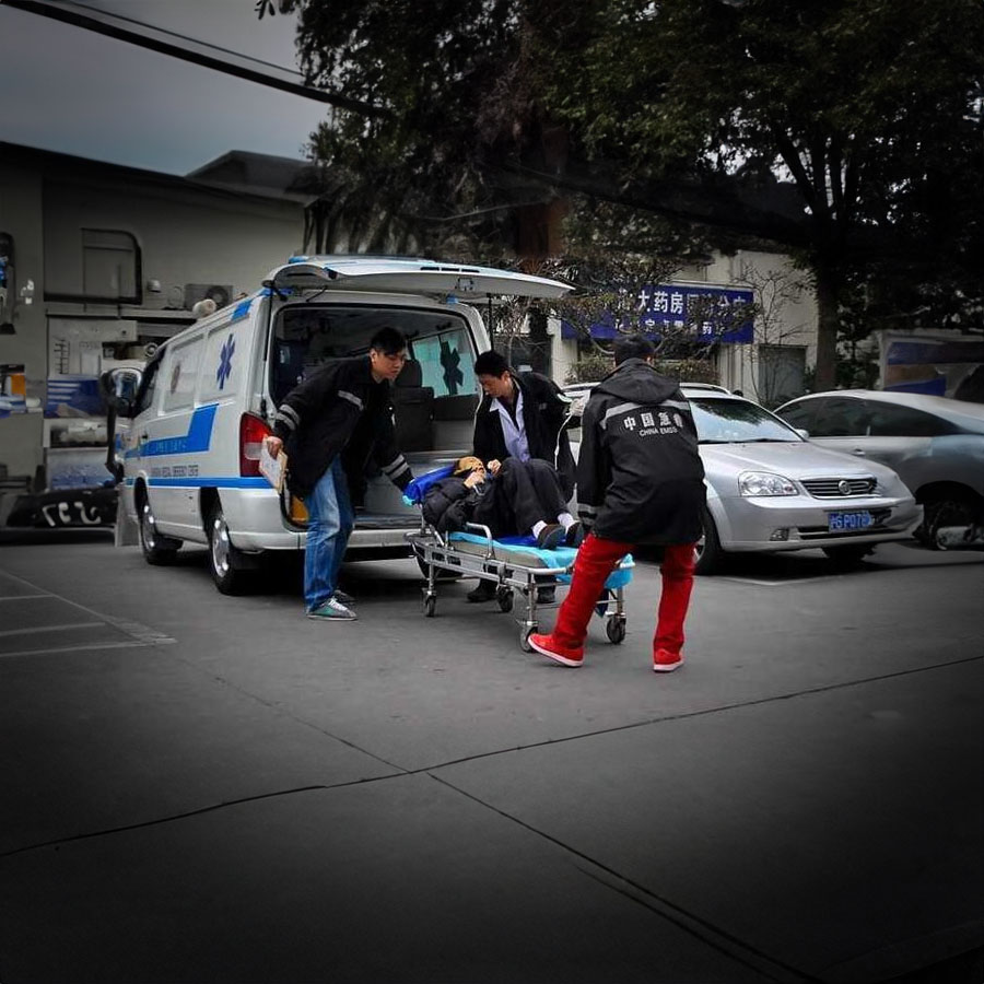 兰州出租救护车联系方式