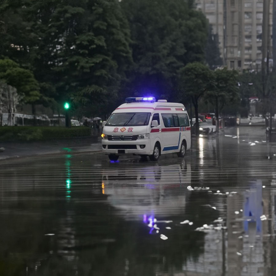 兰州出租救护车联系方式