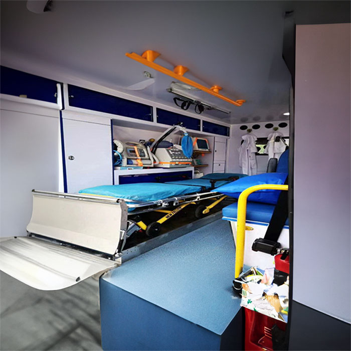 兰州出租救护车联系电话