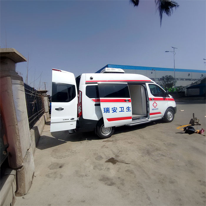 兰州出租救护车联系电话