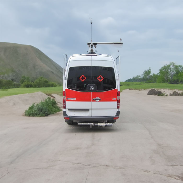 兰州出租救护车联系电话